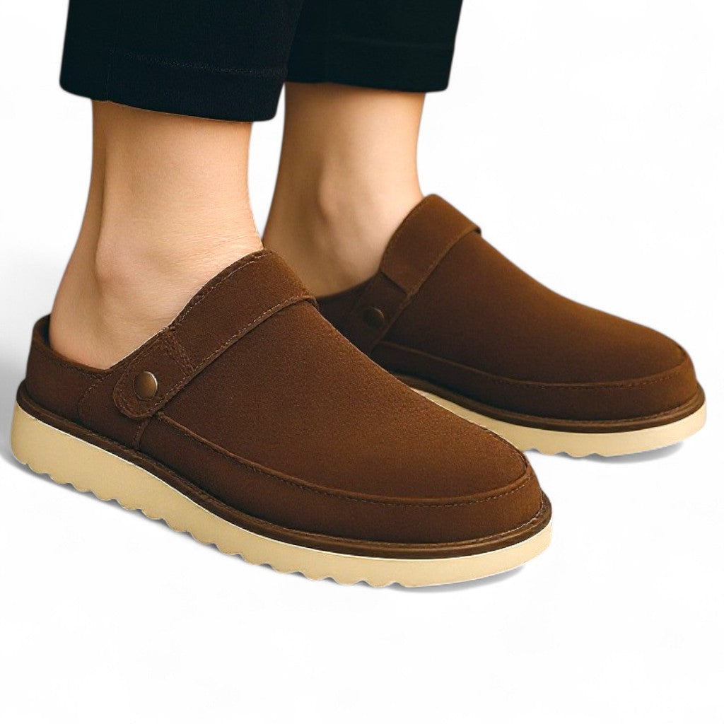 Old Monarchy | Women’s Thick-Sole Leather Slippers – Covered Toe, Casual Design