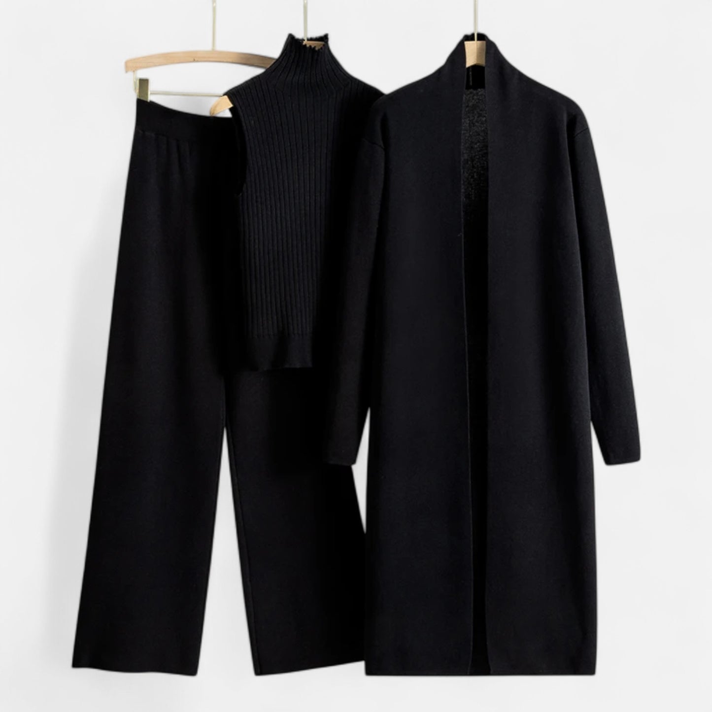 Old Monarchy | Women’s Heritage Three-Piece Set