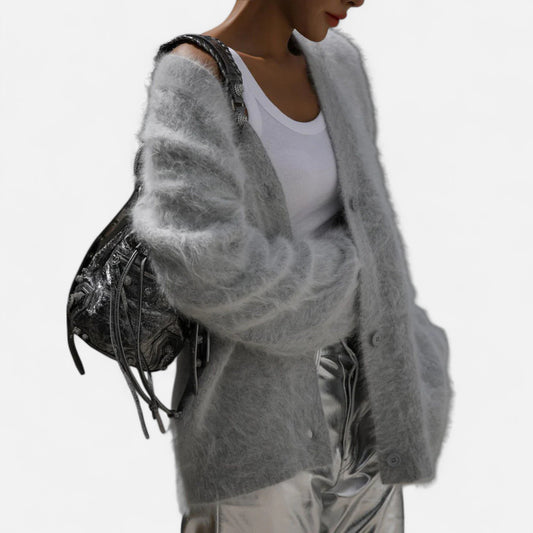 Old Monarchy | Women’s Classic Knit V-Neck Cardigan