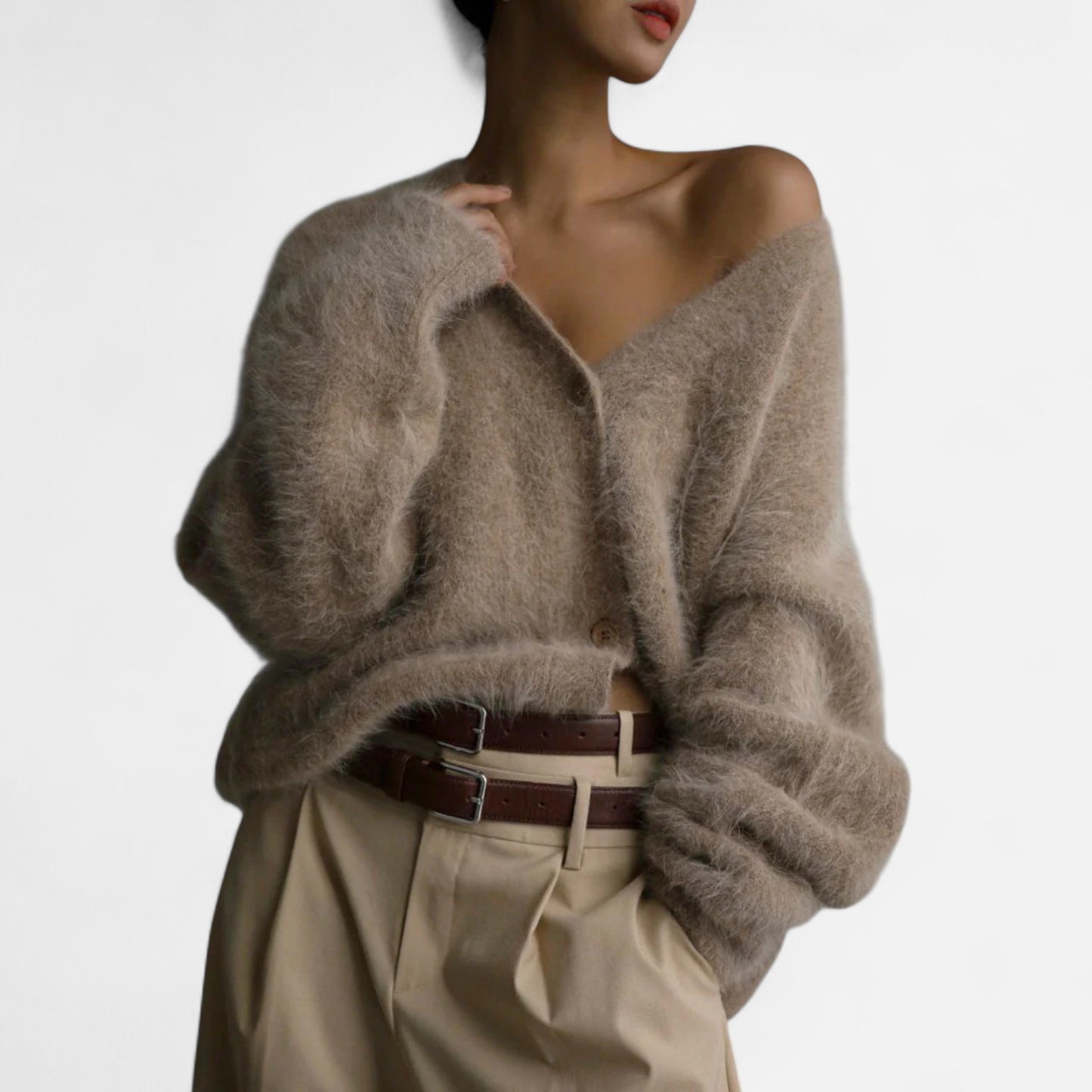 Old Monarchy | Women’s Classic Knit V-Neck Cardigan